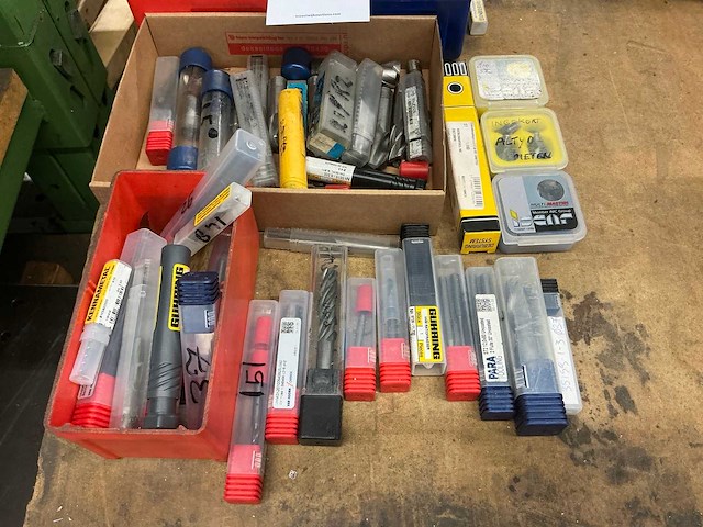 Partij diverse boren en klein gereedschap - afbeelding 2 van  7