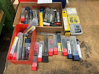 Partij diverse boren en klein gereedschap - afbeelding 2 van  7