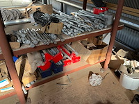 Partij diverse bouten, moeren en schroeven - afbeelding 4 van  19