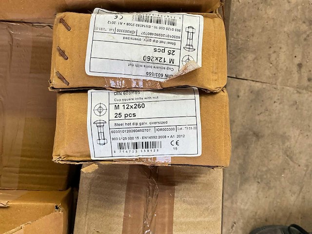 Partij diverse bouten, moeren en schroeven - afbeelding 9 van  19