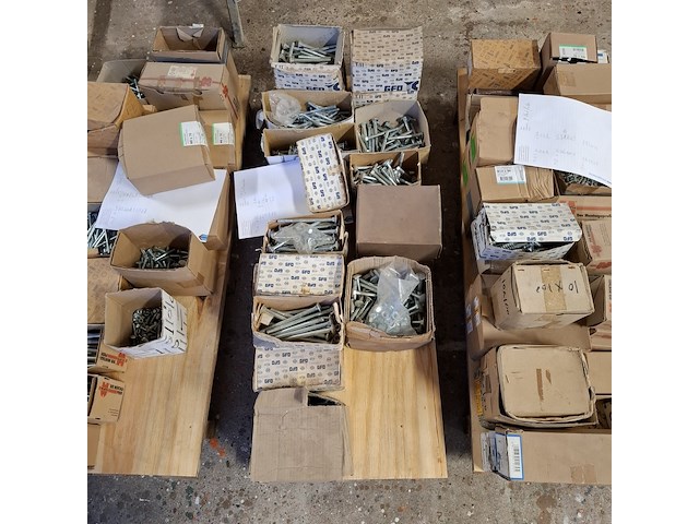 Partij diverse bouten, o.a. wurth, gfo en friulsider - afbeelding 4 van  37