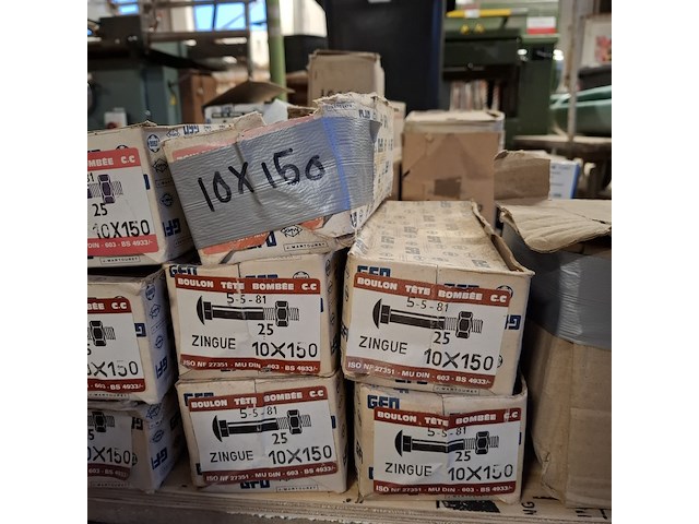 Partij diverse bouten, o.a. wurth, gfo en friulsider - afbeelding 6 van  37