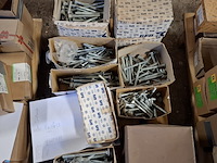 Partij diverse bouten, o.a. wurth, gfo en friulsider - afbeelding 8 van  37