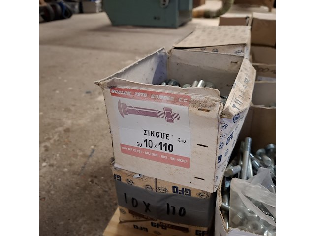 Partij diverse bouten, o.a. wurth, gfo en friulsider - afbeelding 9 van  37