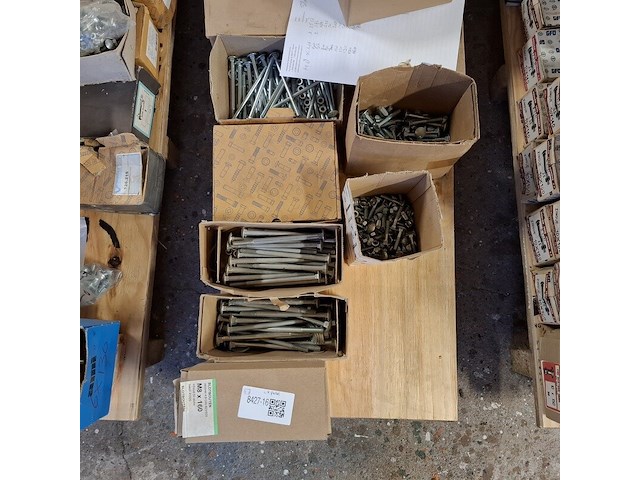 Partij diverse bouten, o.a. wurth, gfo en friulsider - afbeelding 15 van  37