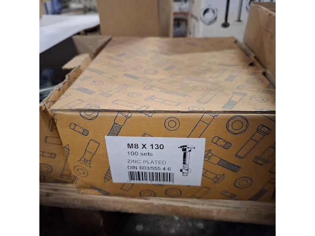 Partij diverse bouten, o.a. wurth, gfo en friulsider - afbeelding 19 van  37