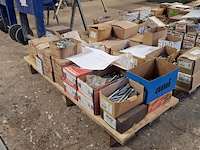 Partij diverse bouten, o.a. wurth, gfo en friulsider - afbeelding 22 van  37