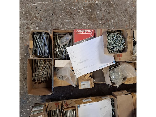 Partij diverse bouten, o.a. wurth, gfo en friulsider - afbeelding 25 van  37