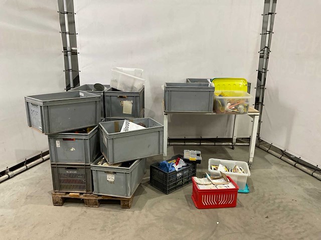 Partij diverse bouw benodigdheden - afbeelding 4 van  9