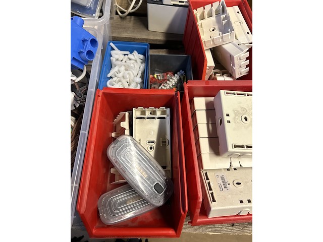 Partij diverse bouwartikelen w.o. eaton - afbeelding 12 van  13