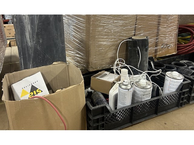 Partij diverse bouwartikelen - afbeelding 2 van  6