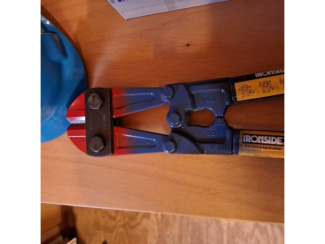 Partij diverse bouwbenodigdheden o.a. ironside - afbeelding 8 van  14