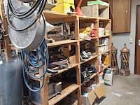 Partij diverse bouwbenodigdheden - afbeelding 1 van  49