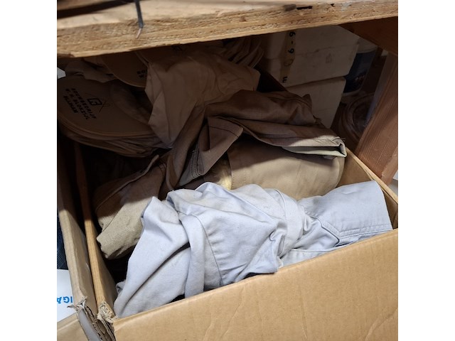 Partij diverse bouwbenodigdheden - afbeelding 16 van  49