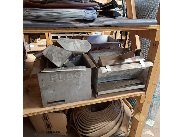 Partij diverse bouwbenodigdheden - afbeelding 29 van  49