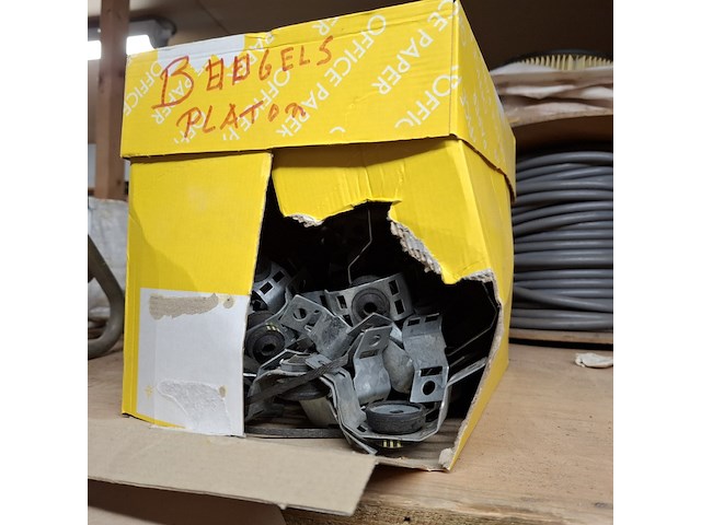 Partij diverse bouwbenodigdheden - afbeelding 45 van  49