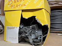 Partij diverse bouwbenodigdheden - afbeelding 45 van  49