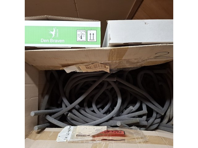 Partij diverse bouwbenodigdheden - afbeelding 47 van  49