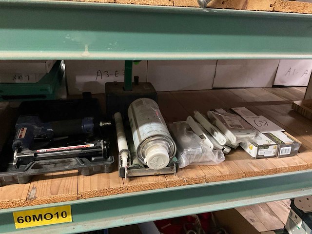 Partij diverse bouwgereedschap - afbeelding 2 van  6