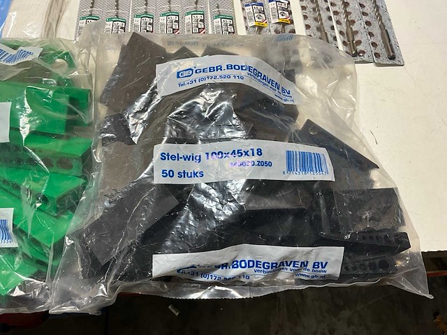 Partij diverse bouwmaterialen en toebehoren - afbeelding 3 van  18