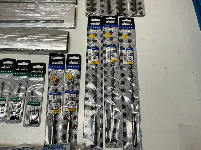 Partij diverse bouwmaterialen en toebehoren - afbeelding 6 van  18