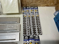 Partij diverse bouwmaterialen en toebehoren - afbeelding 8 van  18