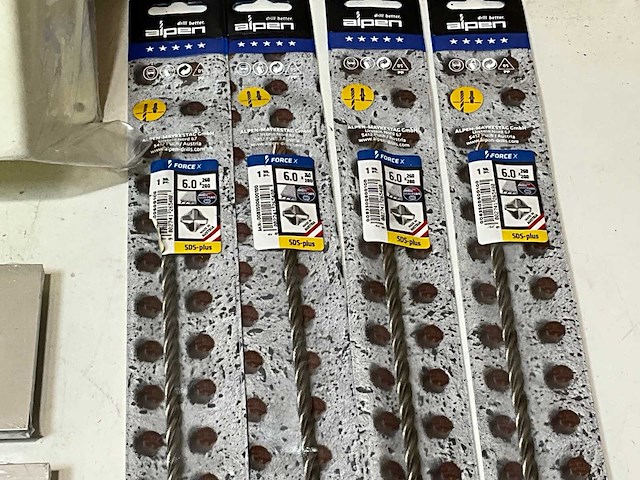 Partij diverse bouwmaterialen en toebehoren - afbeelding 9 van  18