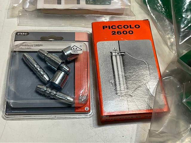 Partij diverse bouwmaterialen en toebehoren - afbeelding 17 van  18