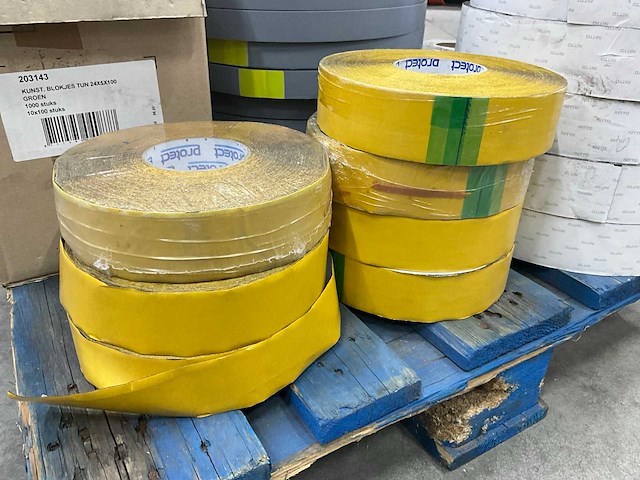 Partij diverse bouwmaterialen - afbeelding 2 van  19