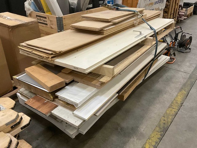 Partij diverse bouwmaterialen - afbeelding 1 van  4