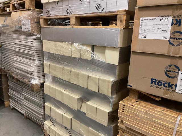 Partij diverse bouwmaterialen - afbeelding 7 van  20