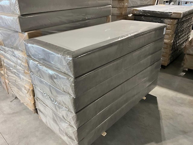 Partij diverse boxspring bodems - afbeelding 2 van  5