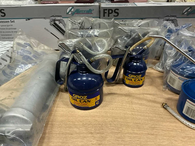 Partij diverse brass pumps/smeerpistolen (22x) - afbeelding 3 van  6