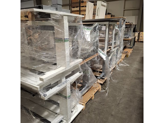 Partij diverse bureaus - afbeelding 5 van  12