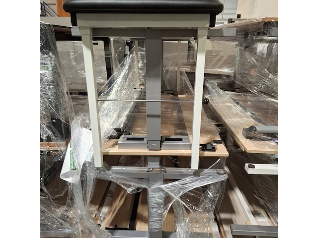 Partij diverse bureaus - afbeelding 8 van  12