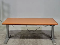 Partij diverse bureaus - afbeelding 1 van  11