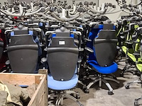 Partij diverse bureaustoelen, rh, v.n.l. extend 220 - afbeelding 8 van  10