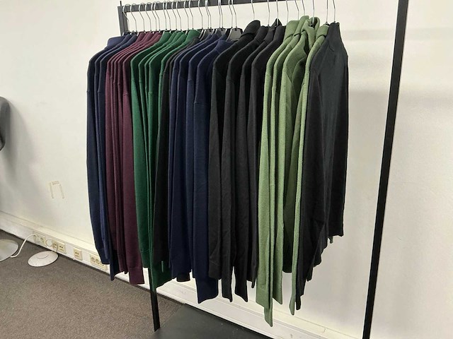 Partij diverse calvin klein heren truien (28x) - afbeelding 12 van  21