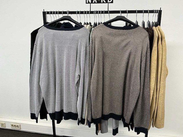 Partij diverse calvinklein/armaniexchange/purepath/lyle&scott/scotch&soda heren truien/vesten (27x) - afbeelding 2 van  27
