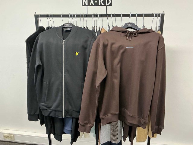 Partij diverse calvinklein/armaniexchange/purepath/lyle&scott/scotch&soda heren truien/vesten (27x) - afbeelding 23 van  27