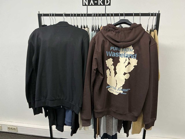 Partij diverse calvinklein/armaniexchange/purepath/lyle&scott/scotch&soda heren truien/vesten (27x) - afbeelding 24 van  27