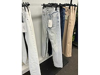 Partij diverse calvinkleinjeans/hugoboss/tiffosi/armaniexchange dames broeken (15x) - afbeelding 13 van  18