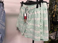 Partij diverse calvinklein/purepath/tommyjeans/lyle&scott heren korte broeken/swimshorts (23x) - afbeelding 23 van  26