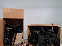 Partij diverse camera toebehoren, o.a. nikon - afbeelding 1 van  12