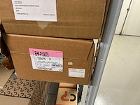 Partij diverse canalplast bedradingskokers/deksels/pvc platen (260x) - afbeelding 22 van  85