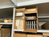 Partij diverse canalplast bedradingskokers/deksels/pvc platen (260x) - afbeelding 31 van  85