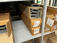 Partij diverse canalplast bedradingskokers/deksels/pvc platen (260x) - afbeelding 34 van  85