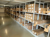 Partij diverse canalplast bedradingskokers/deksels/pvc platen (260x) - afbeelding 1 van  85