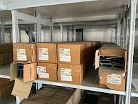 Partij diverse canalplast bedradingskokers/deksels/pvc platen (260x) - afbeelding 60 van  85