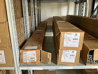 Partij diverse canalplast bedradingskokers/deksels/pvc platen (260x) - afbeelding 78 van  85